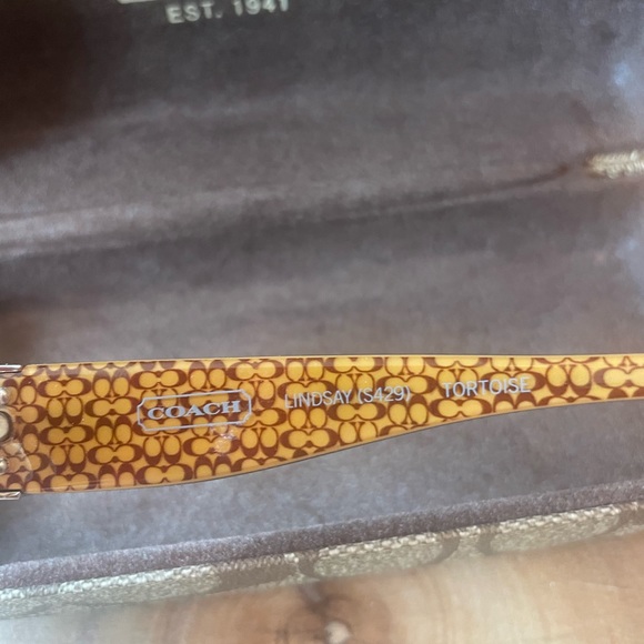 Coach Sunglasses with Pink Heart Logo Comes with Original Case - Picture 8 of 15